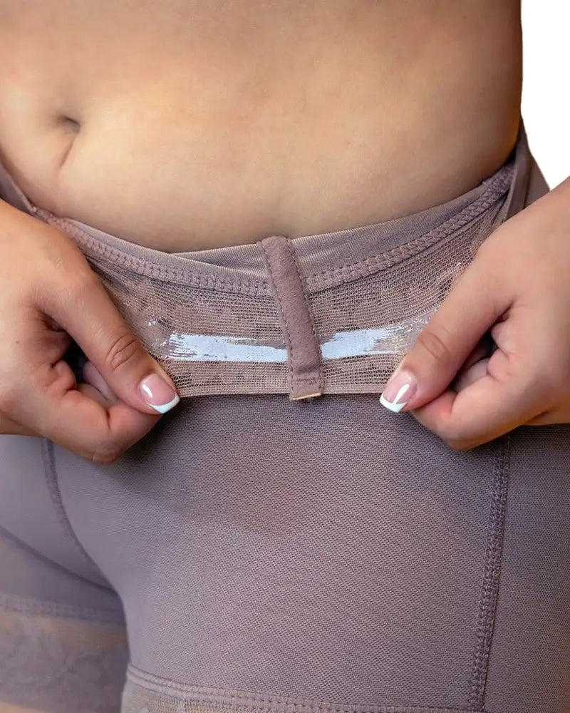 Short Levanta Cola y Control Abdomen
